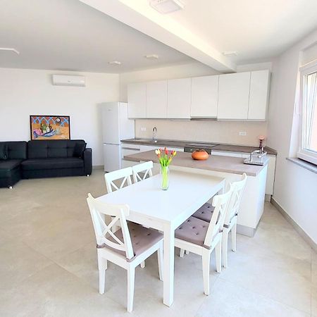 Villa Ilenia Murter Kamer foto